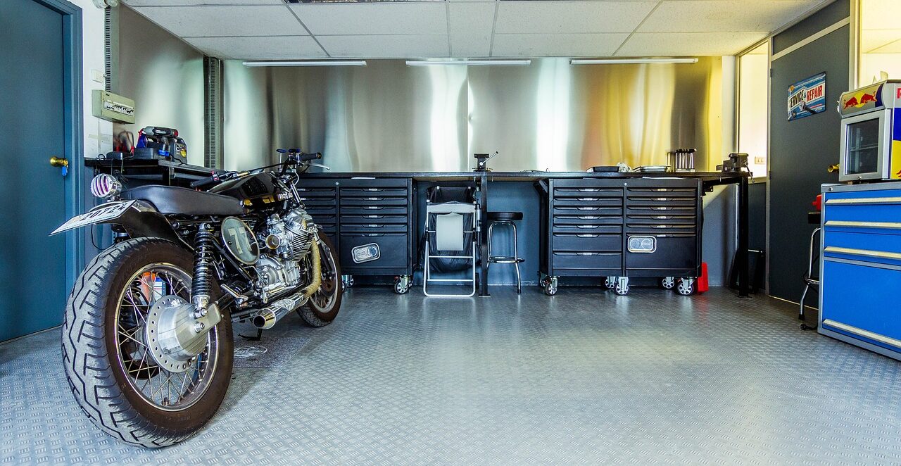 上等な イナバ物置 バイク保管庫 床付タイプ用 バイクスロープ H9-9911